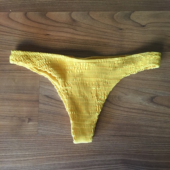 Zaful Padded Smocked Bralette Bikini Set - Picture 4 of 5